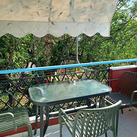 Filoxenia Zois Apartment