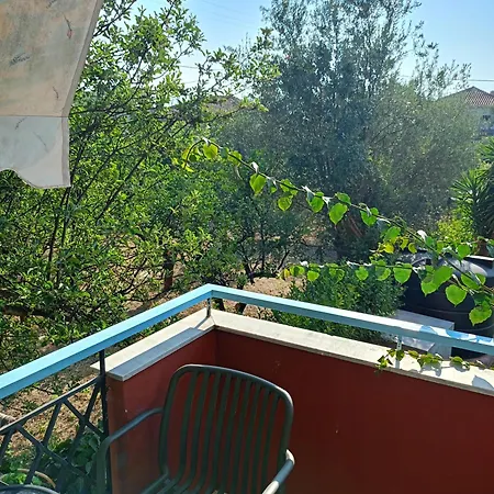 דירה Filoxenia Zois *