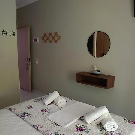 Filoxenia Zois Apartment Nikiana