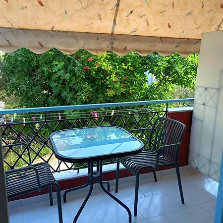 Apartment Filoxenia Zois *