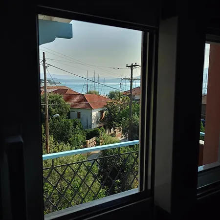 Filoxenia Zois Apartment Nikiana