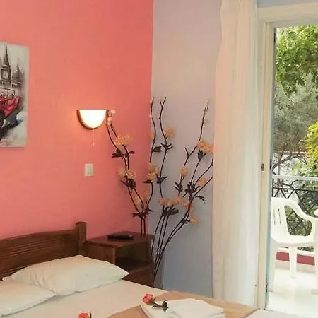 Filoxenia Zois Apartment Nikiana