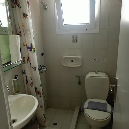 Filoxenia Zois Apartment Nikiana