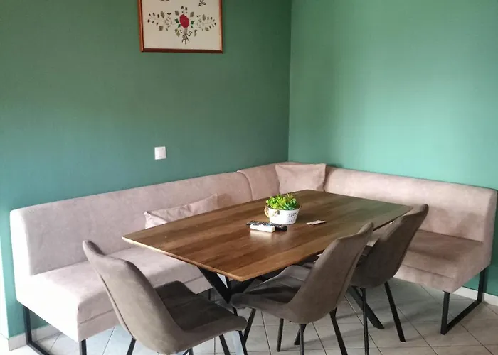 Filoxenia Zois Apartment