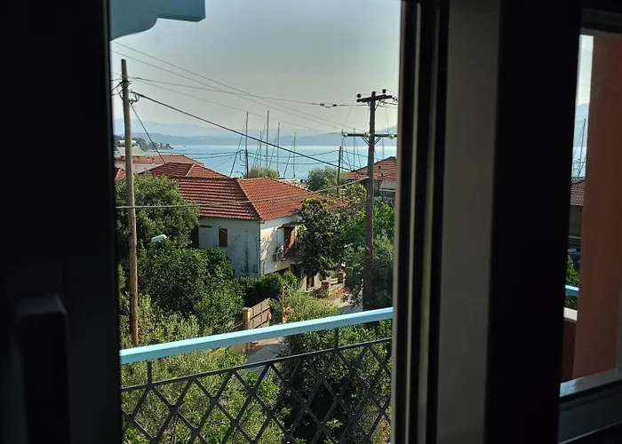 Filoxenia Zois Apartment Nikiana