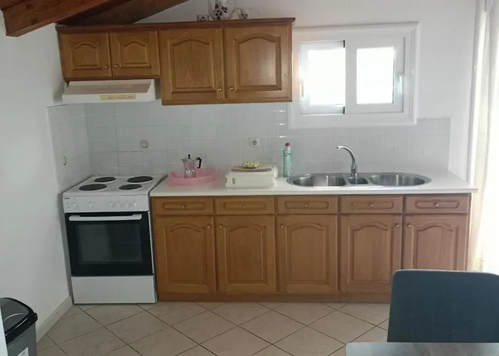 Filoxenia Zois Apartment *